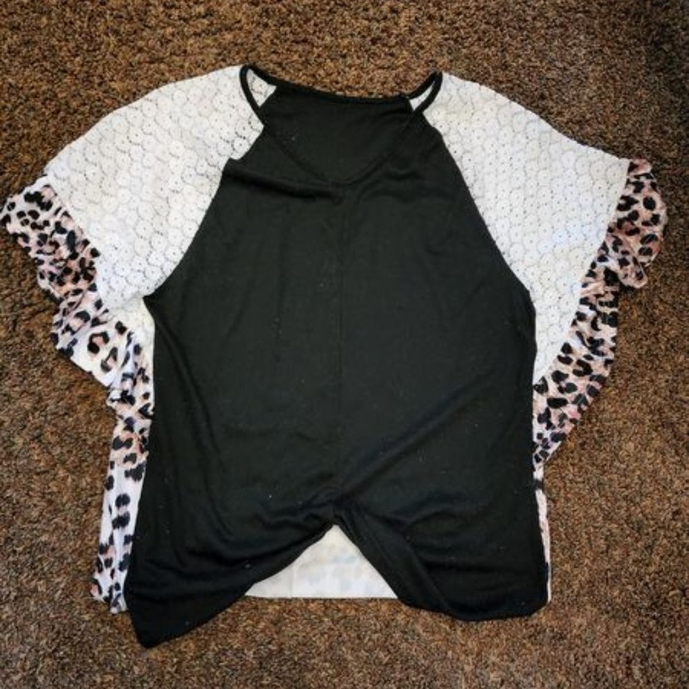 Cheetah women's Medium top